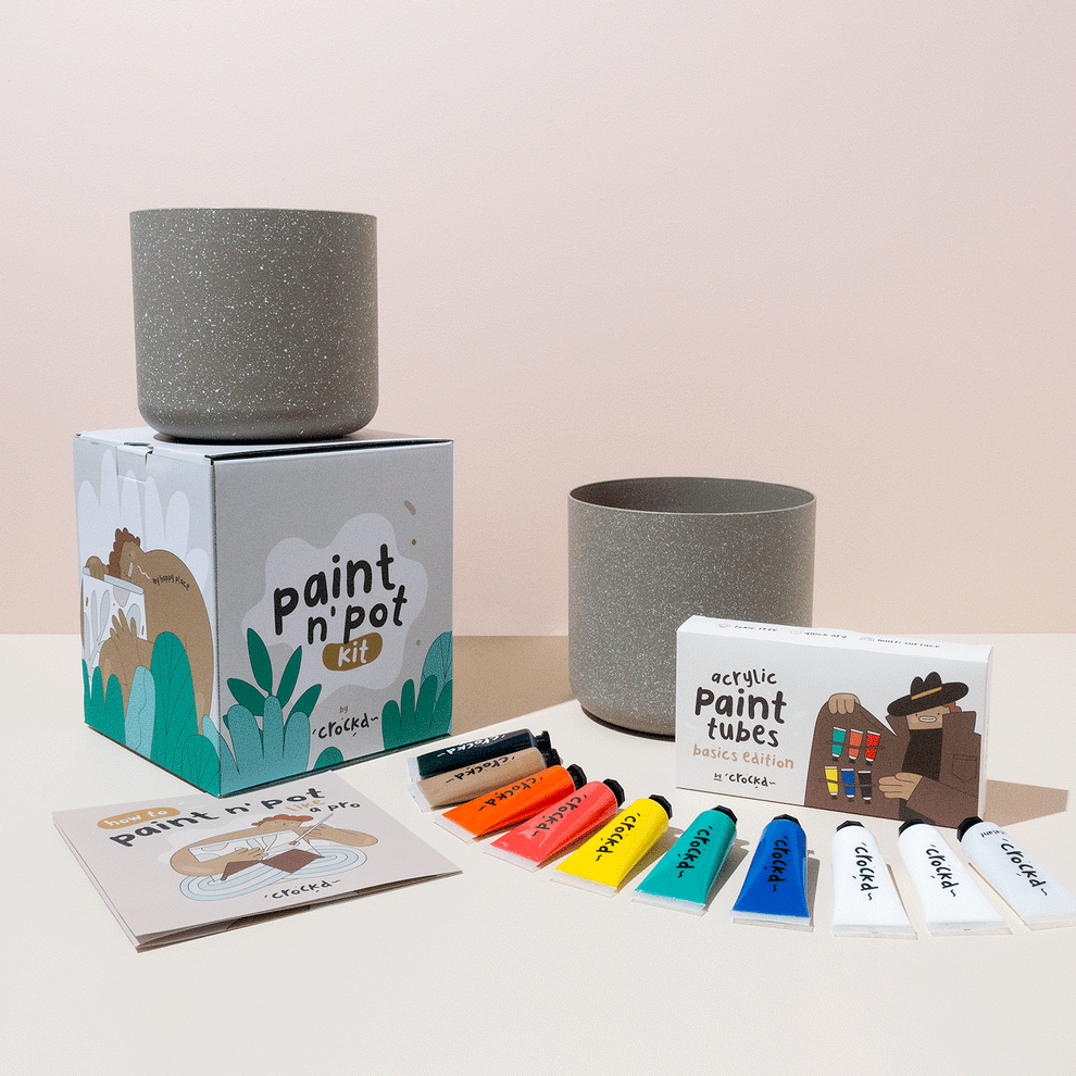 Animated graphic of the unpainted and painted planter pots