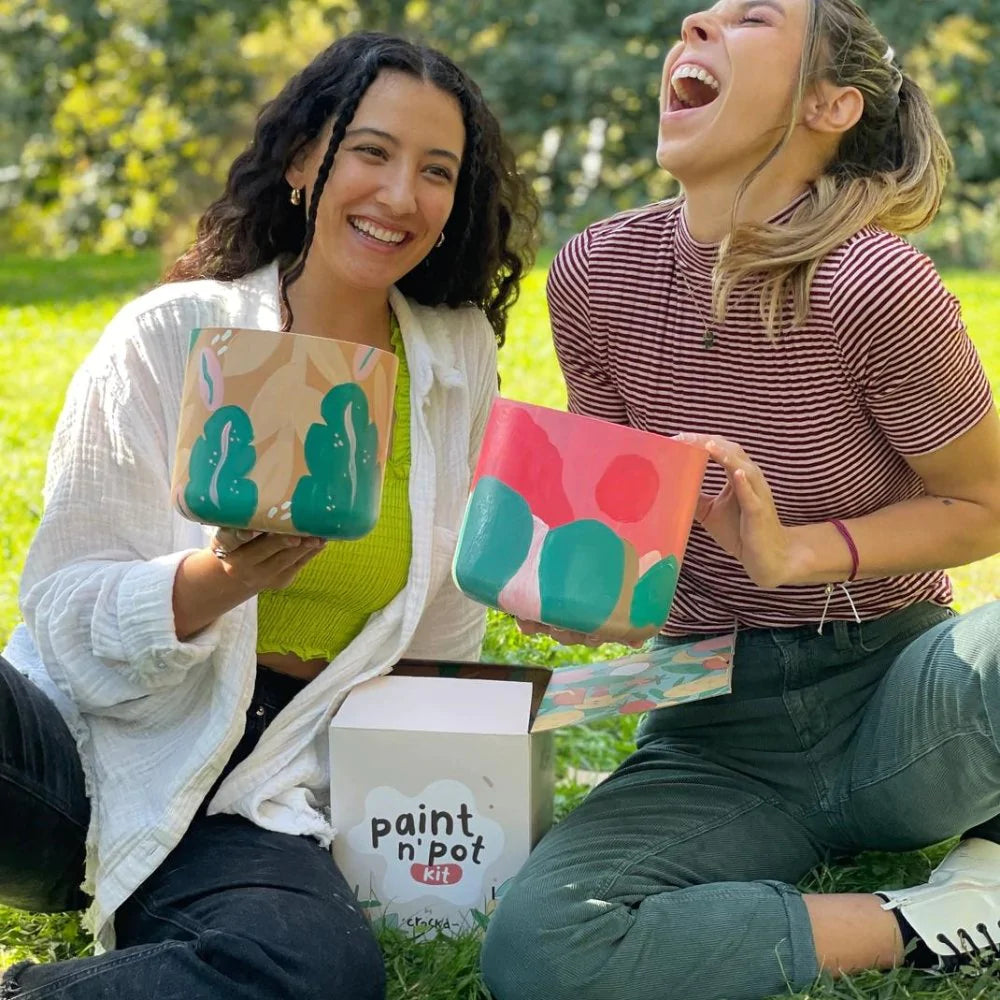 Paint n' Pot crafternoon in the park